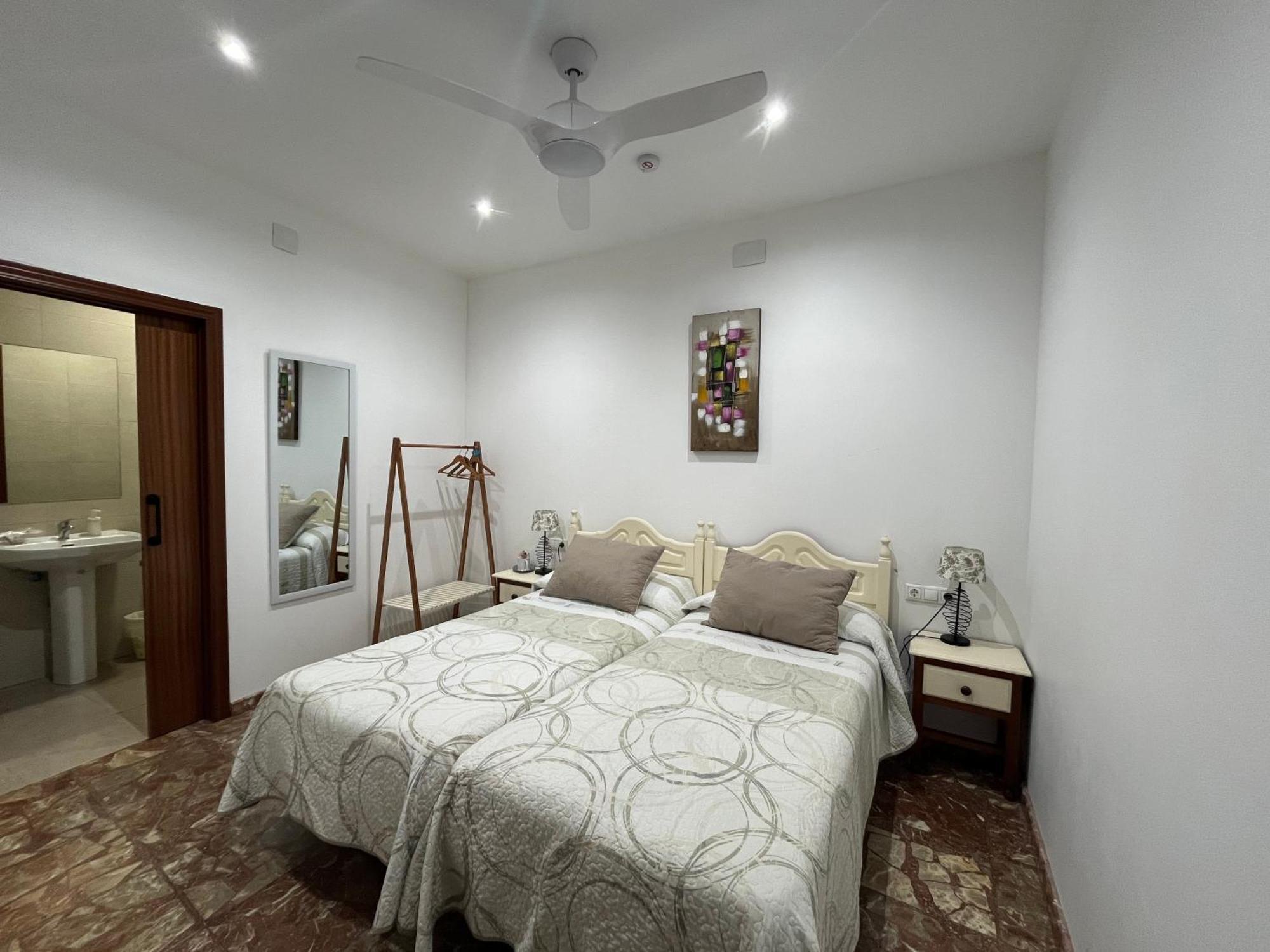 Pension Los Arcos — Photos 2